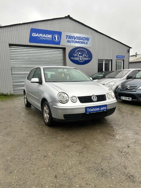 VOLKSWAGEN POLO 1.4 ESSENCE * 2002