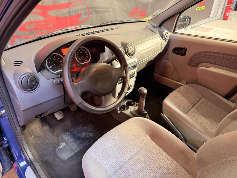 DACIA LOGAN 1.4 MPI 75 Laureate 