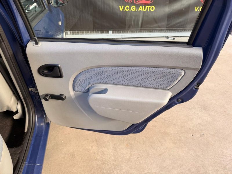 DACIA LOGAN 1.4 MPI 75 Laureate 