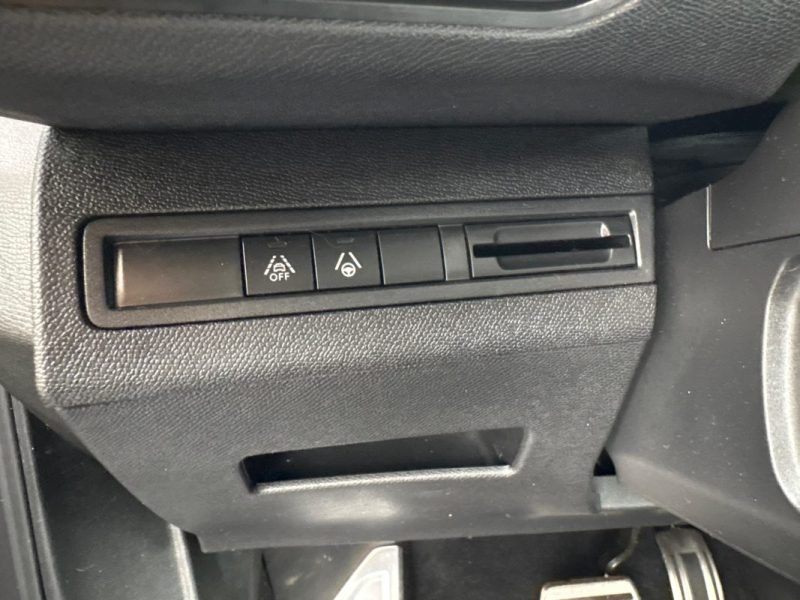 PEUGEOT 3008 II 1.5 BLUEHDI 131CV BVA FAIBLE KILOMETRAGE GARANTIE 12 MOIS 