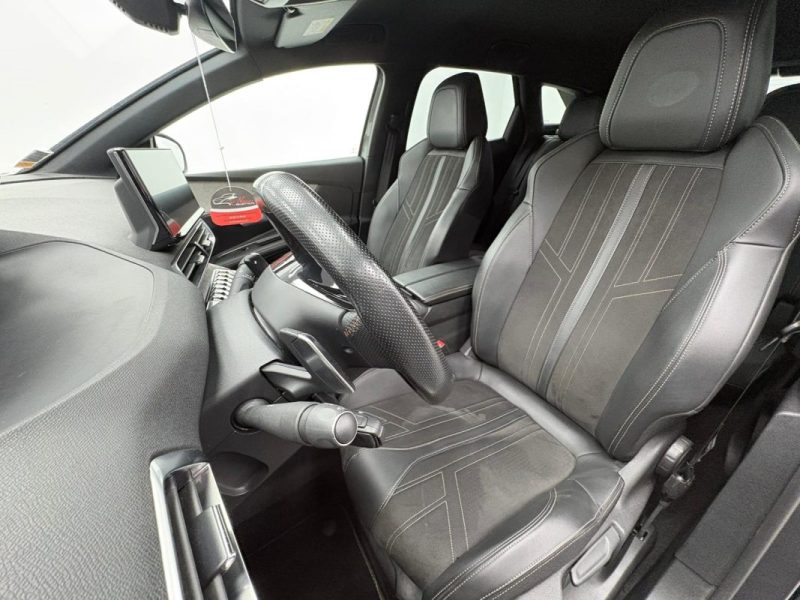 PEUGEOT 3008 GT 1.5 BLUEHDI 131CV BVA FAIBLE KILOMETRAGE