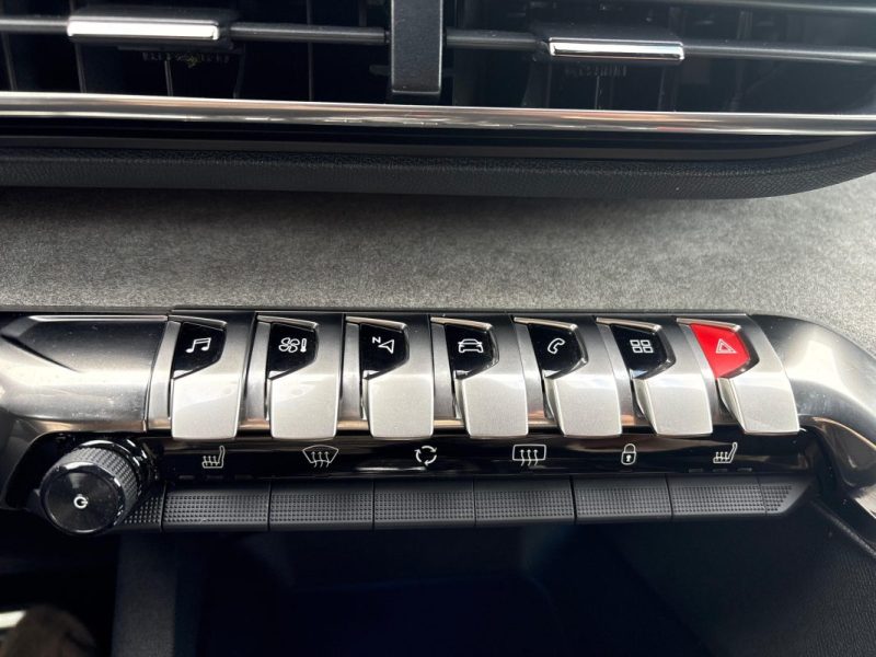 PEUGEOT 3008 II 1.5 BLUEHDI 131CV BVA FAIBLE KILOMETRAGE GARANTIE 12 MOIS 