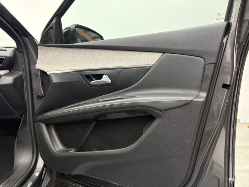 PEUGEOT 3008 GT 1.5 BLUEHDI 131CV BVA FAIBLE KILOMETRAGE
