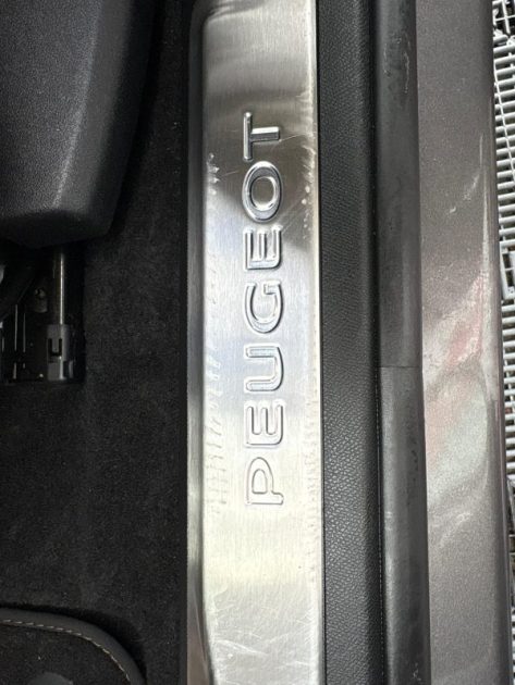 PEUGEOT 3008 II 1.5 BLUEHDI 131CV BVA FAIBLE KILOMETRAGE GARANTIE 12 MOIS 