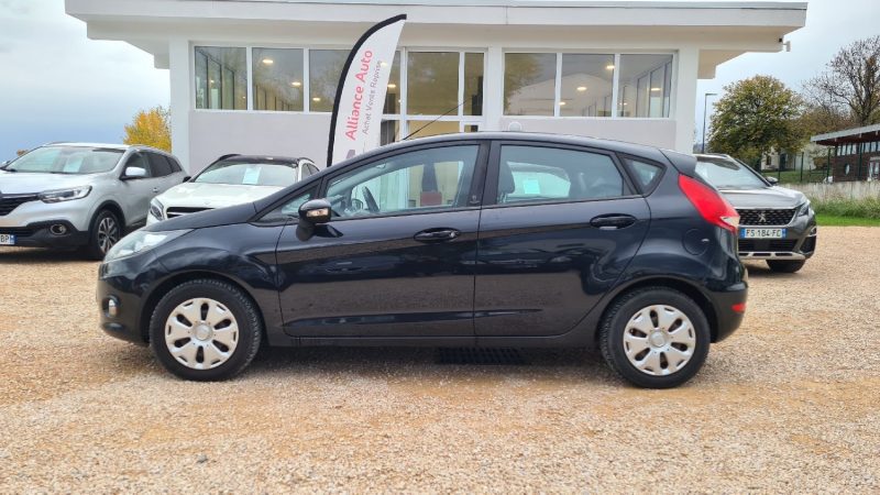 FORD Fiesta - 1.25 60ch Champions Edition essence