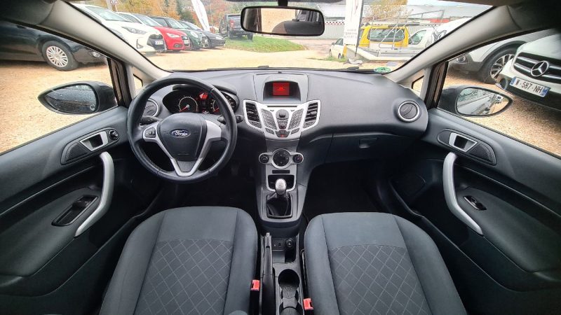 FORD Fiesta - 1.25 60ch Champions Edition essence