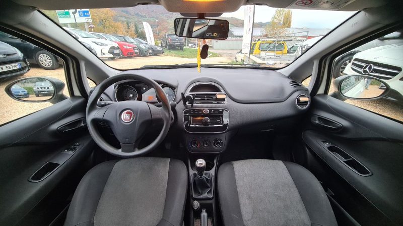 FIAT PUNTO 1.2 8V 70ch Young
