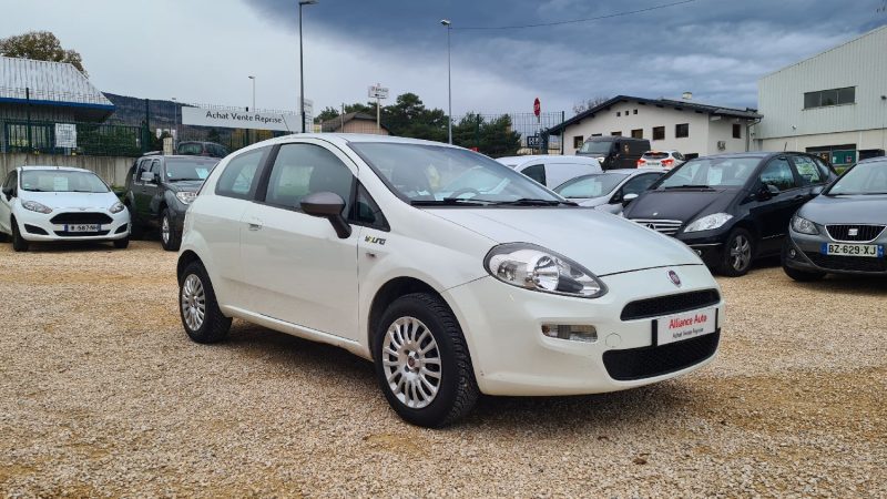 FIAT PUNTO 1.2 8V 70ch Young