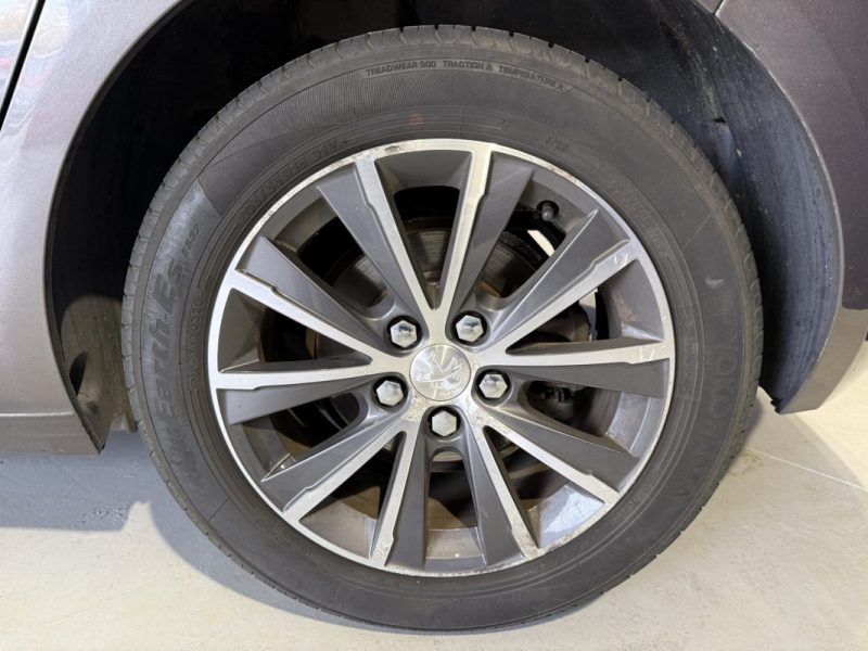 PEUGEOT 308 II 1.2 PURETECH 110CV SENSATION 5P 2015