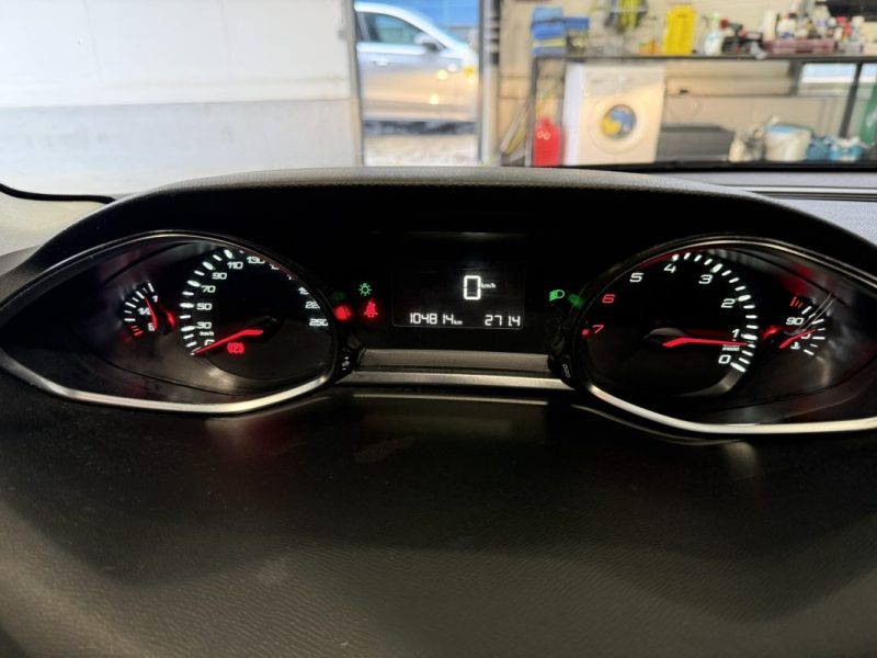 PEUGEOT 308 II 1.2 PURETECH 110CV SENSATION 5P 2015