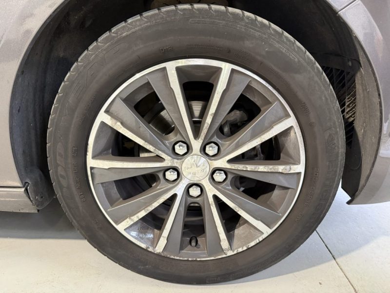 PEUGEOT 308 II 1.2 PURETECH 110CV SENSATION 5P 2015