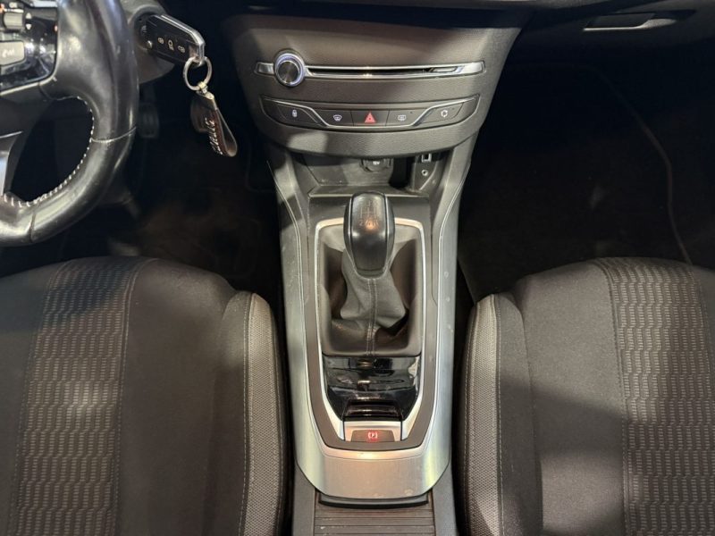 PEUGEOT 308 II 1.2 PURETECH 110CV SENSATION 5P 2015
