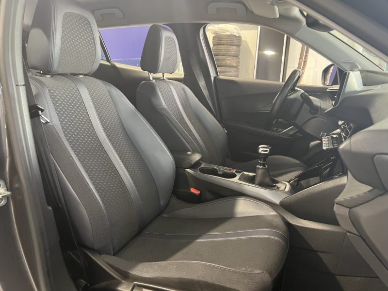 PEUGEOT 2008 II 1.2 PURETECH 130CH S&S ACTIVE / COURROIE DE DISTRIBUTION OK / EMBRAYAGE NEUF