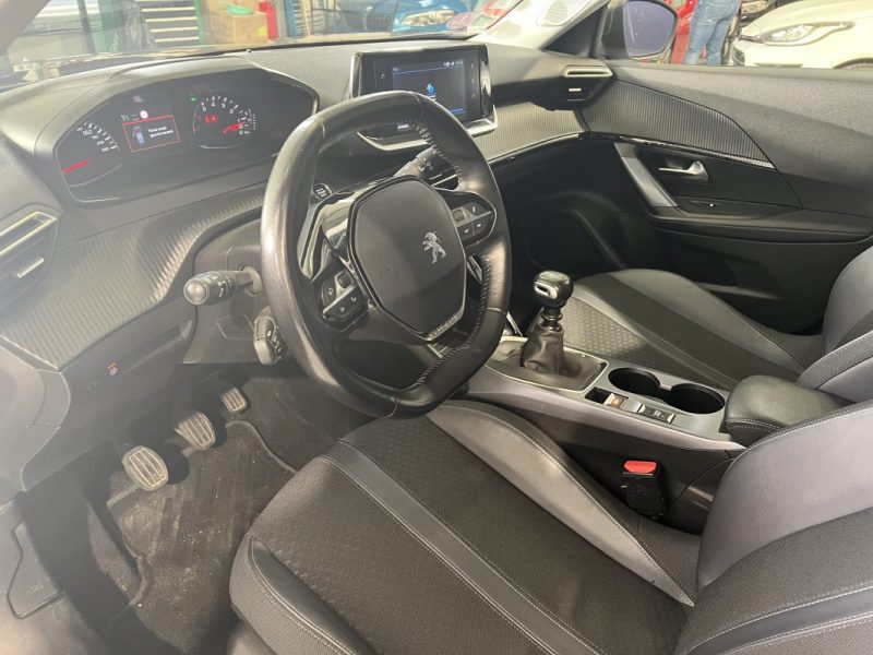 PEUGEOT 2008 II 1.2 PURETECH 130CH S&S ACTIVE / COURROIE DE DISTRIBUTION OK / EMBRAYAGE NEUF