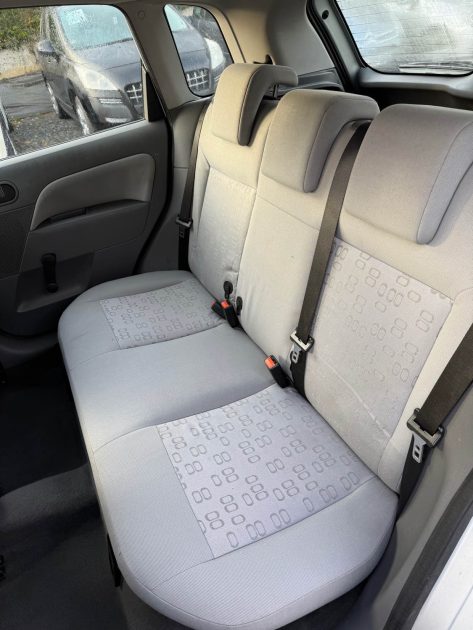 FORD FIESTA 1.3I 70 AMBIENTE