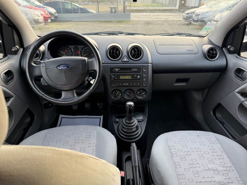 FORD FIESTA 1.3I 70 AMBIENTE