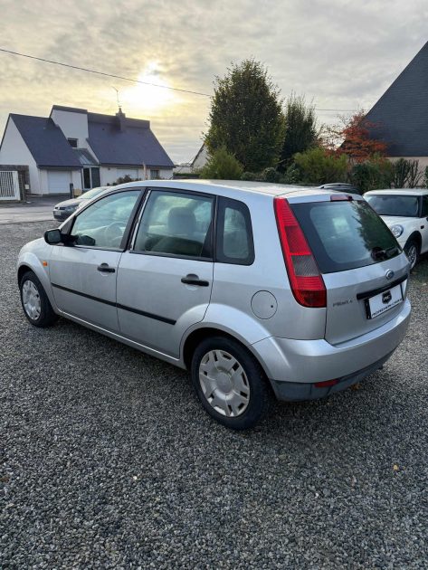 FORD FIESTA 1.3I 70 AMBIENTE