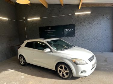 KIA CEE-D PRO CEED 1.6 CRDI 115 FIFA WORLD CUP  2010