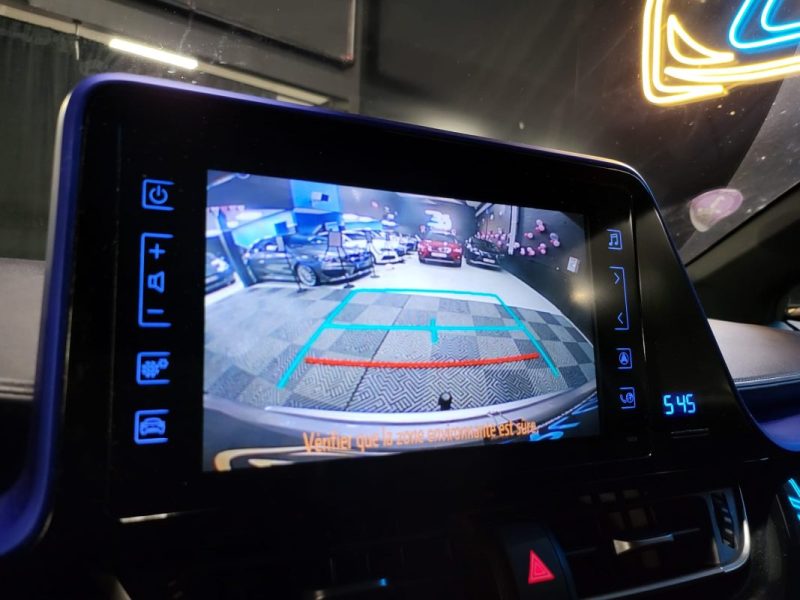 TOYOTA C-HR 122cv DYNAMIC SUIVI COMPLET TOYOTA /CAMERA /ATTELAGE /SIEGES CHAUFFANTS