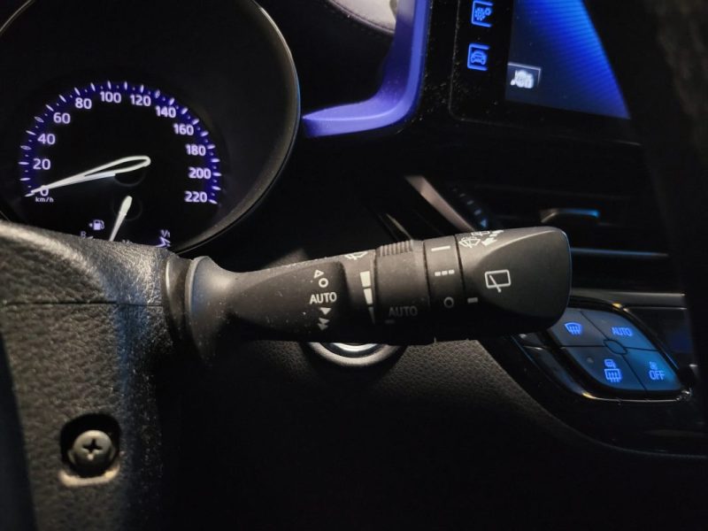 TOYOTA C-HR 122cv DYNAMIC SUIVI COMPLET TOYOTA /CAMERA /ATTELAGE /SIEGES CHAUFFANTS