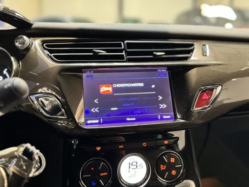 DS3 110CH ULTRA PRESTIGE EAT6 / DISTRI NEUVE / CARPLAY