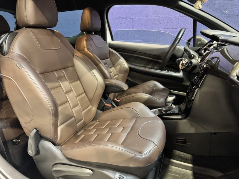 DS3 110CH ULTRA PRESTIGE EAT6 / DISTRI NEUVE / CARPLAY