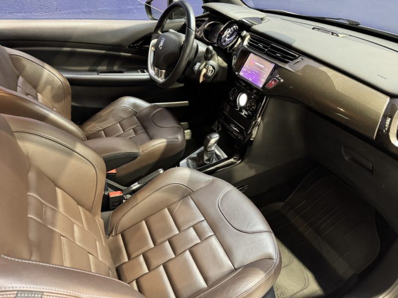 DS3 110CH ULTRA PRESTIGE EAT6 / DISTRI NEUVE / CARPLAY