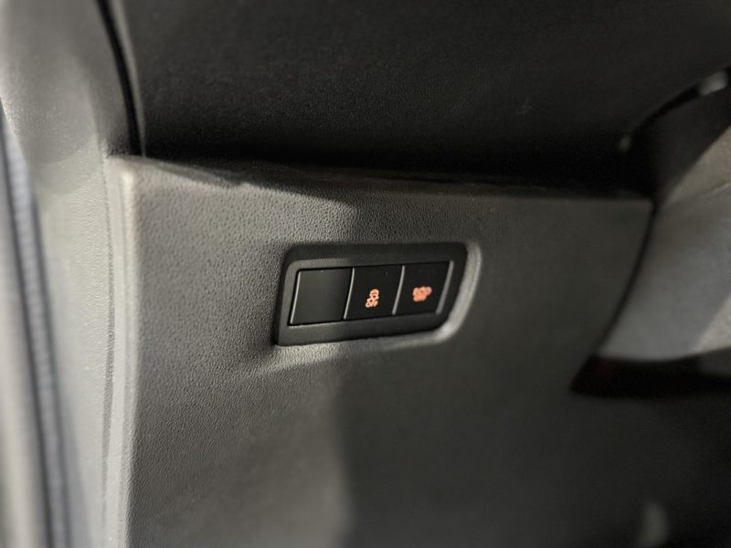 DS3 110CH ULTRA PRESTIGE EAT6 / DISTRI NEUVE / CARPLAY