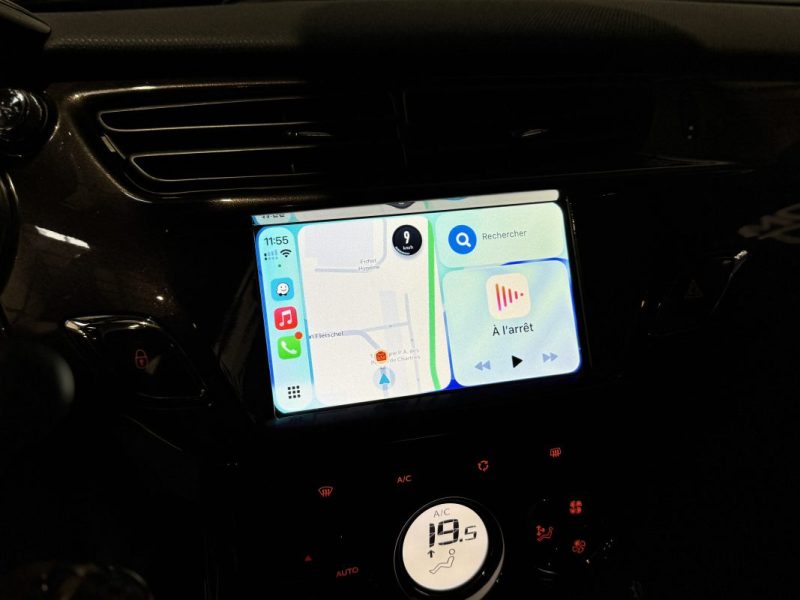 DS3 110CH ULTRA PRESTIGE EAT6 / DISTRI NEUVE / CARPLAY