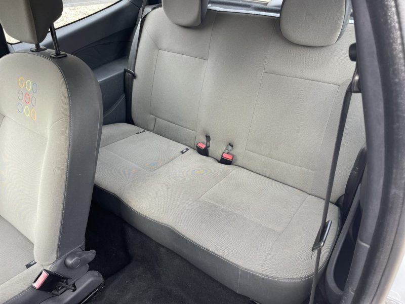 RENAULT TWINGO II 1.2 75CH EXPRESSION ECO² 5 PLACES 2010