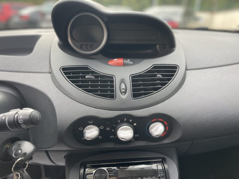 RENAULT TWINGO II 1.2 75CH EXPRESSION ECO² 5 PLACES 2010