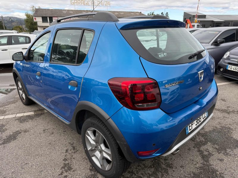 DACIA SANDERO STEPWAY 0.9 TCE 90CH LAURÉATE GARANTIE 