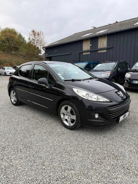 PEUGEOT 207 1.6 HDI 90 FELINE