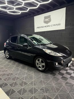 PEUGEOT 207 1.6 HDI 90 FELINE