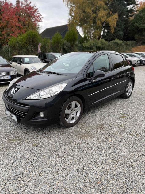 PEUGEOT 207 1.6 HDI 90 FELINE
