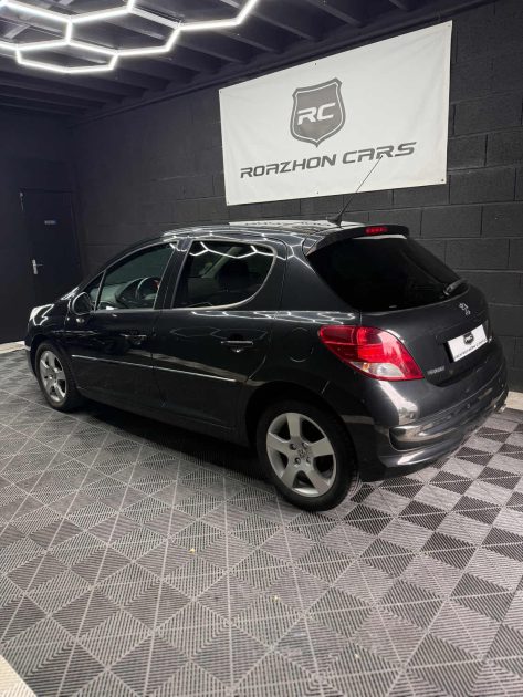 PEUGEOT 207 1.6 HDI 90 FELINE