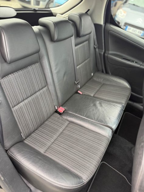 PEUGEOT 207 1.6 HDI 90 FELINE