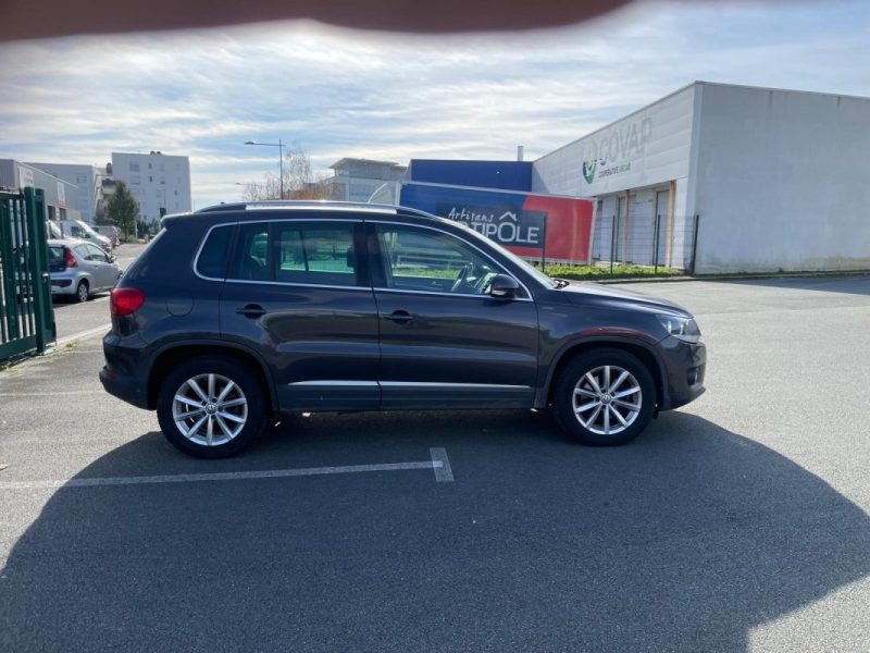 VOLKSWAGEN TIGUAN  PHASE 2 2.0 TDI 110 CH LOUNGE + OPTIONS 2015