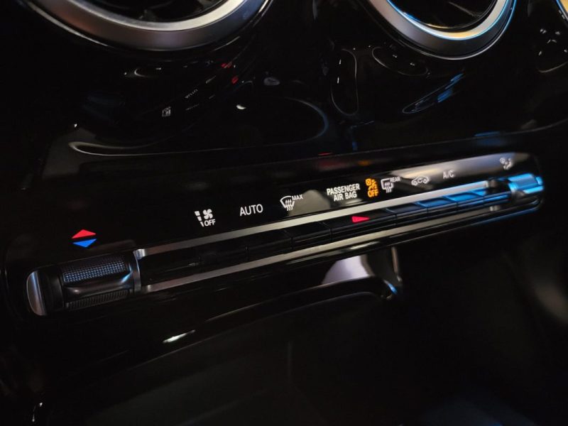 MERCEDES CLASSE A 220 190ch PROGRESSIVE LINE / SIEGES CUIR CHAUFFANTS / CAMERA DE RECUL / CARPLAY