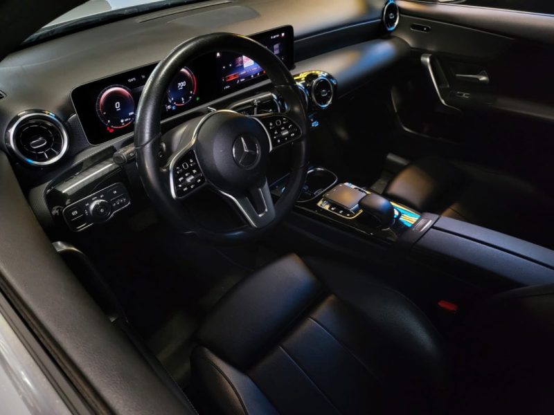 MERCEDES CLASSE A 220 190ch PROGRESSIVE LINE / SIEGES CUIR CHAUFFANTS / CAMERA DE RECUL / CARPLAY