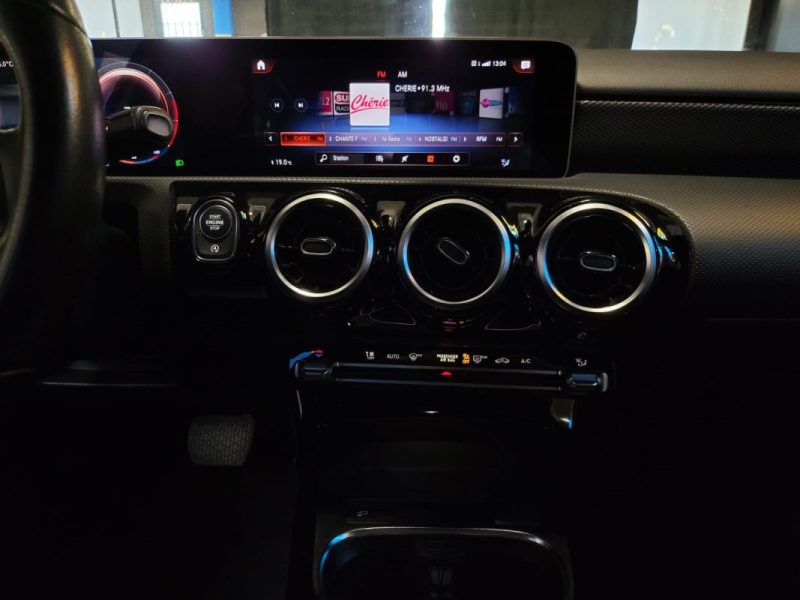MERCEDES CLASSE A 220 190ch PROGRESSIVE LINE / SIEGES CUIR CHAUFFANTS / CAMERA DE RECUL / CARPLAY