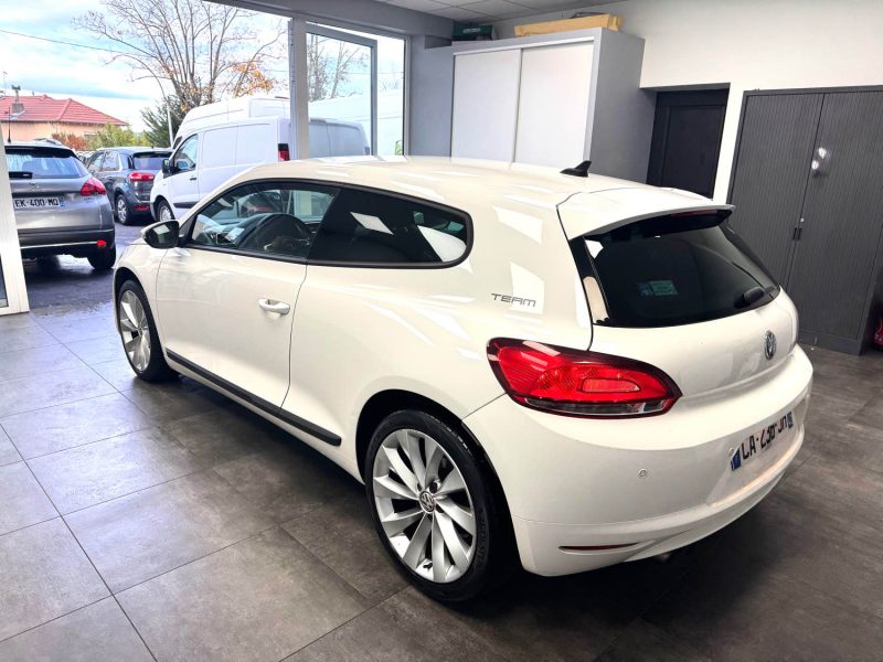 VOLKSWAGEN SCIROCCO 2.0 TDI 140CH SPORTLINE 2011