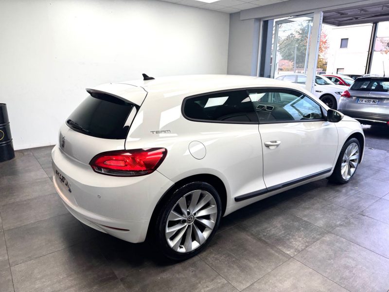 VOLKSWAGEN SCIROCCO 2.0 TDI 140CH SPORTLINE 2011
