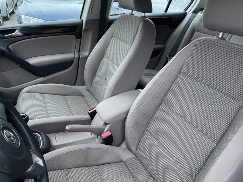 VOLKSWAGEN GOLF 1.6 TDI 105 CV   GARANTIE 3/12 MOIS 2009