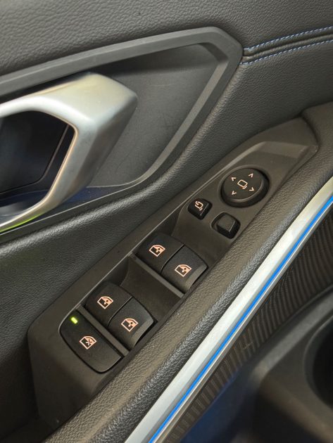 BMW 330e Pack M - Hybride Rechargeable - 114.000 km - Gris minéral - CT ok - Garantie 1an