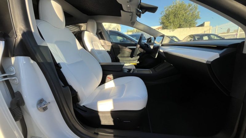 TESLA MODEL 3 STANDARD RWD PLUS TVA récupérable 2022