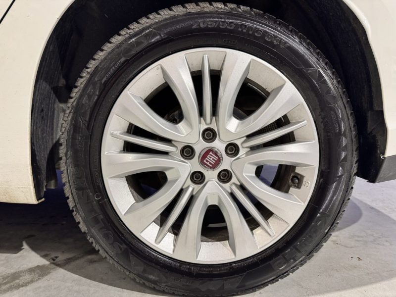 FIAT TIPO 1.4 95 CH EASY / DISTRI OK / SUIVI COMPLET