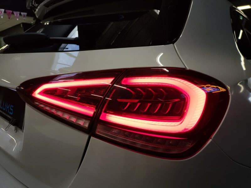 MERCEDES CLASSE A 200D 150ch AMG LINE ENTRETIEN MERCEDES / TOIT OUVRANT / SIEGES ELECTRIQUES