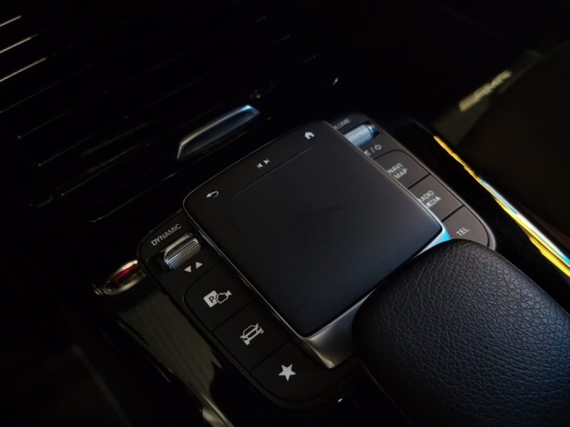 MERCEDES CLASSE A 200D 150ch AMG LINE ENTRETIEN MERCEDES / TOIT OUVRANT / SIEGES ELECTRIQUES