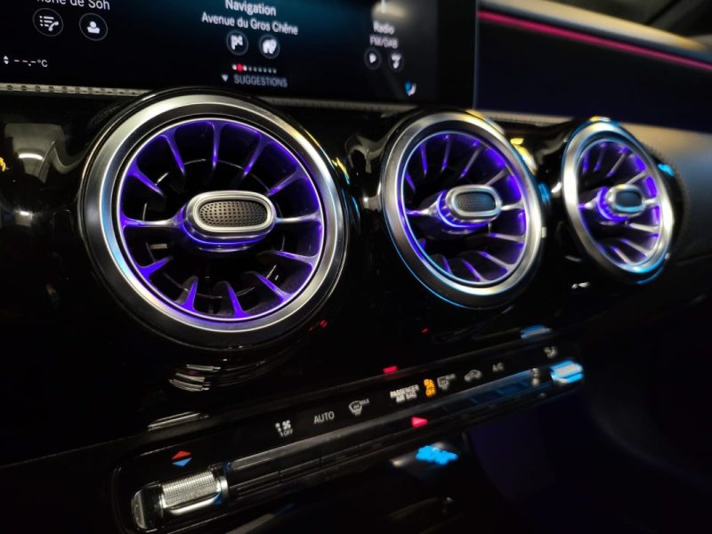 MERCEDES CLASSE A 200D 150ch AMG LINE ENTRETIEN MERCEDES / TOIT OUVRANT / SIEGES ELECTRIQUES